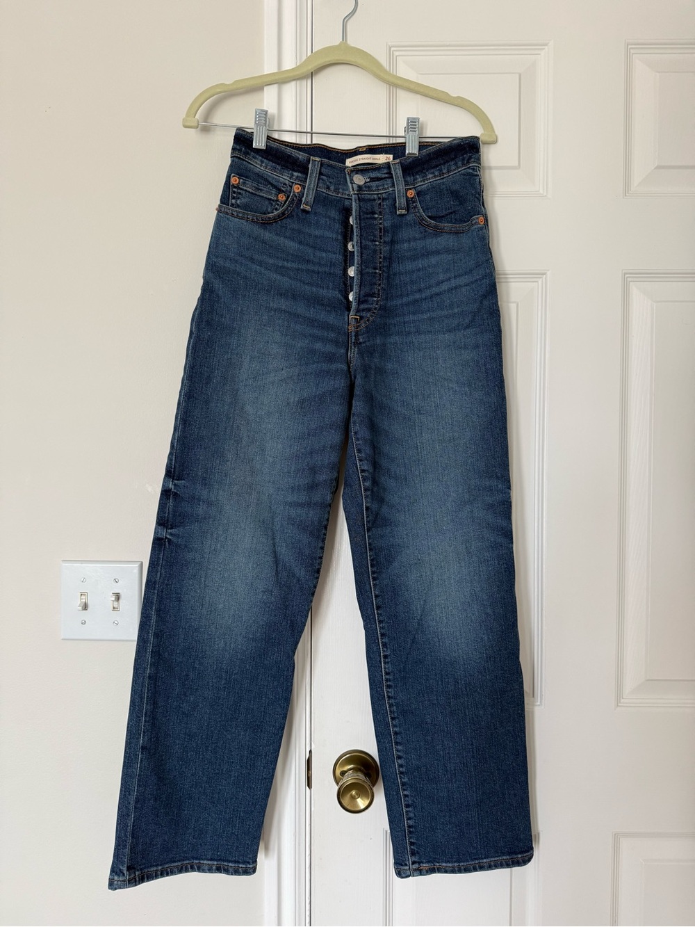 Levi's Ribcage Straight Ankle Women's Jeans – Dark Blue Wash